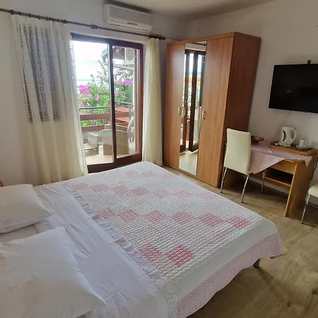 Lina Casa de hóspedes Ičići
