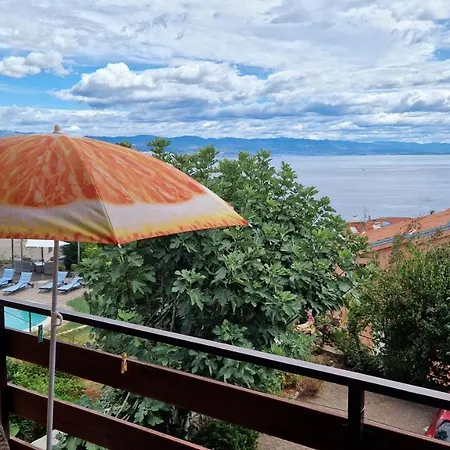 Lina Gostinjska kuća 3*