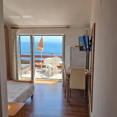 Lina Gostinjska kuća Icici