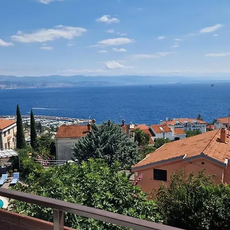 Lina Gostinjska kuća 3*