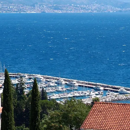 Gostinjska kuća Lina 3*