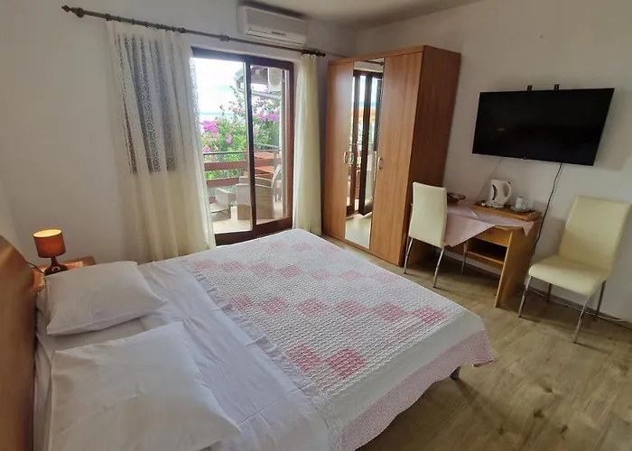 Lina Maison d'hôtes Ičići