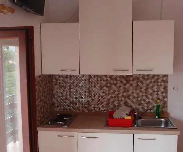 Lina 3*
