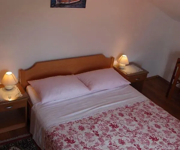 Lina 3* Ičići